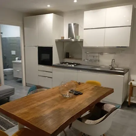 Casa Cavour 153 *
